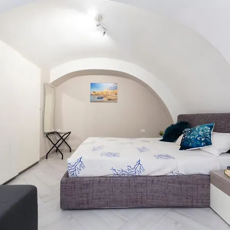 Felu's House דירה *